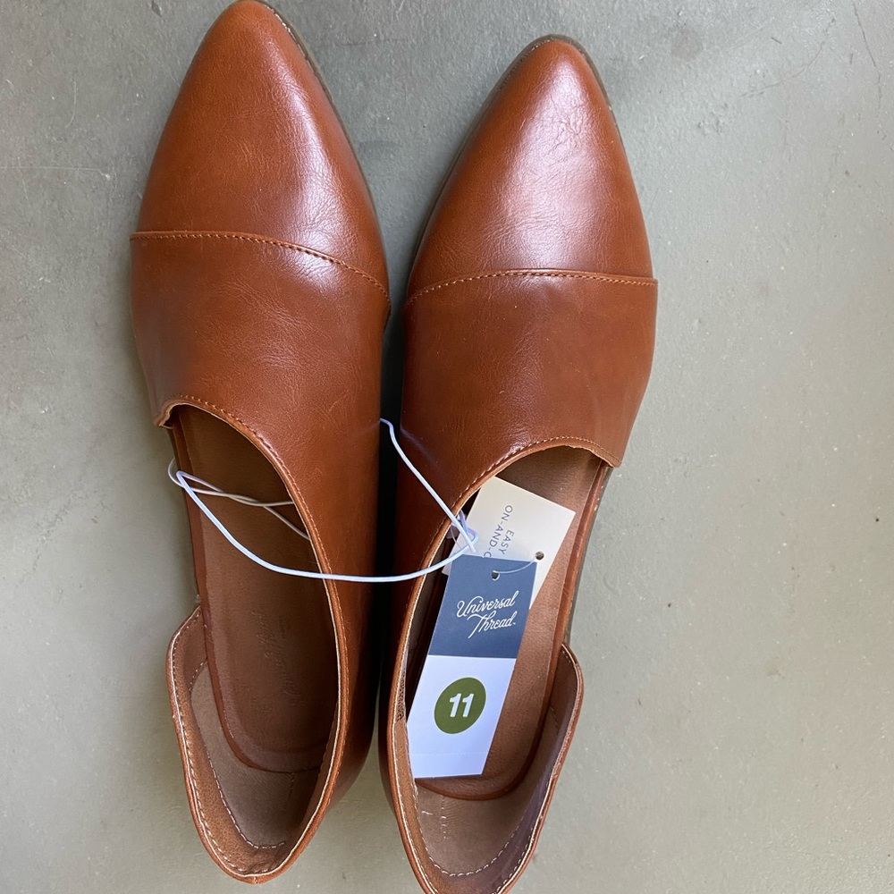 Brand New Universal Thread Loafer Boot